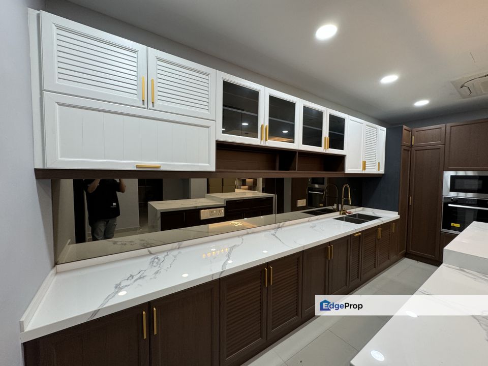 C H E A P Tmn Suria Residen Cheras 3 Storey Semi-D, Selangor, Batu 9th Cheras