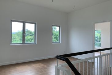 C H E A P Tropicana Cheras 3 sty C O R N E R Superlink house for sale