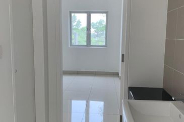 C H E A P Tropicana Cheras 3 sty C O R N E R Superlink house for sale