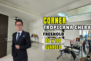 C H E A P Tropicana Cheras 3 sty C O R N E R Zero Lot Corner Lot Bungalow for sale
