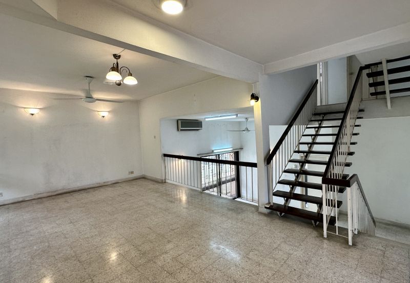 C H E A P Bangsar 2 sty Bungalow for sale