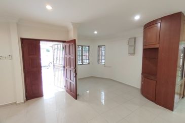 Bandar Tun Hussein Onn