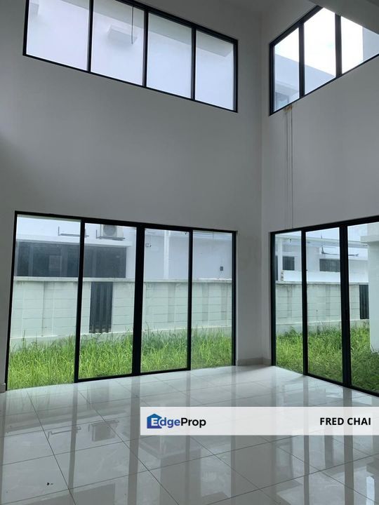 C H E A P 3 Storey Bungalow Villa 33 Bukit Mandarina, Alam Damai, Kuala Lumpur, Cheras