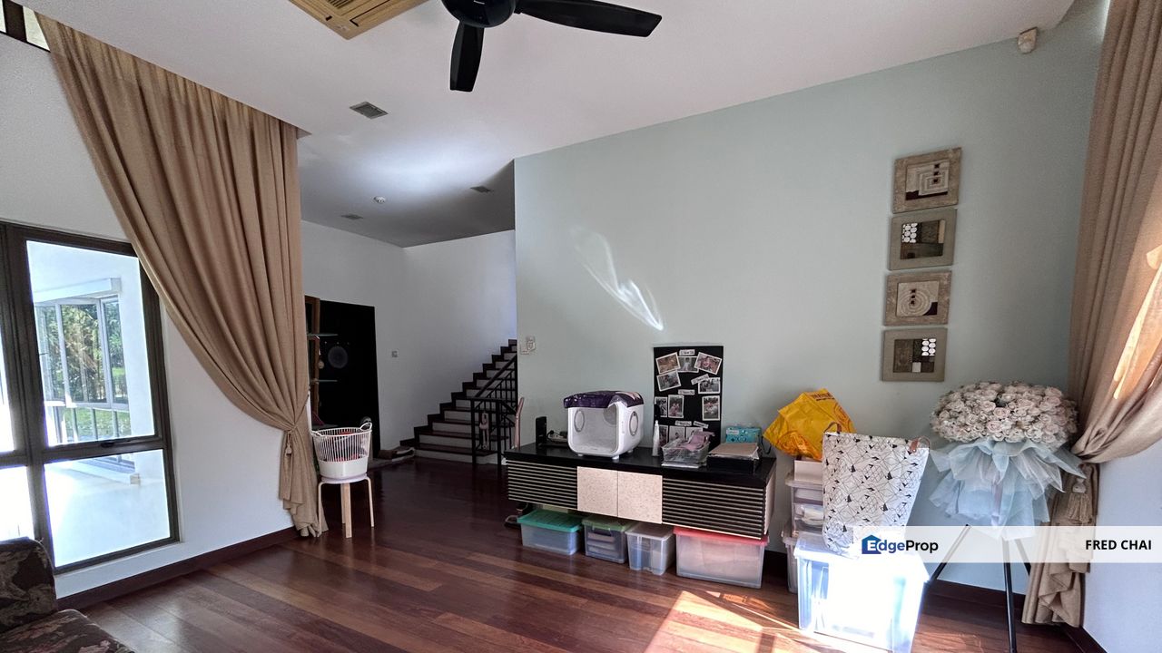 C H E A P 3 sty Bungalow Sri Banyan at Country Heights Kajang For Sale, Selangor, Country Heights