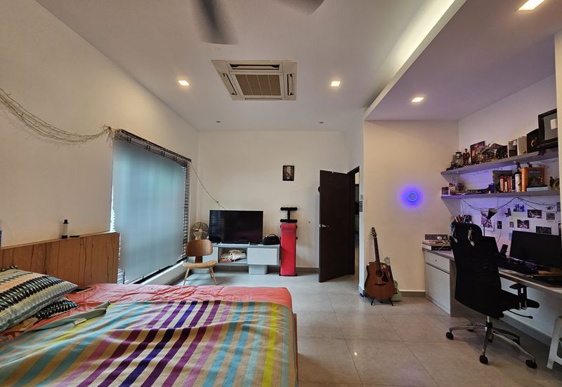 C H E A P 3 sty The Peak Cheras Semi D House 