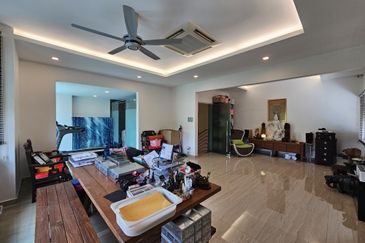 C H E A P 3 sty The Peak Cheras Semi D House 