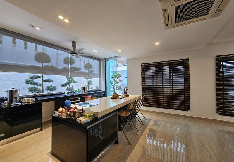 C H E A P 3 sty The Peak Cheras Semi D House 