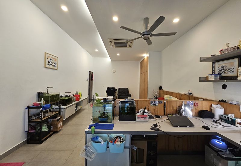 C H E A P 3 sty The Peak Cheras Semi D House 