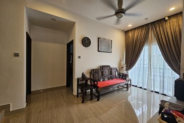 C H E A P 3 sty The Peak Cheras Semi D House 