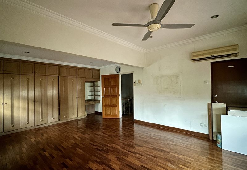 CHEAP 2 Storey Bungalow House with gated & guarded For Sale