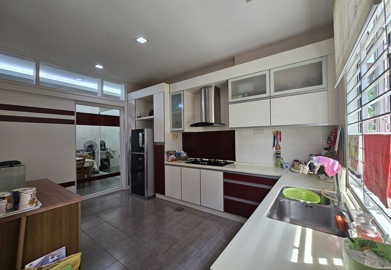 CHEAP 2 Sty Zero Lot Bungalow in Taman Sungai Sering Batu 9 Cheras