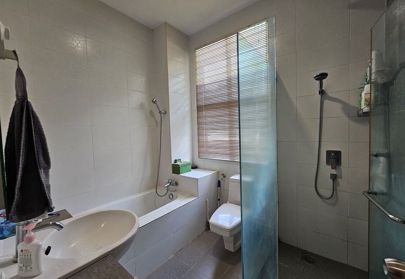 CHEAP 2 Sty Zero Lot Bungalow in Taman Sungai Sering Batu 9 Cheras