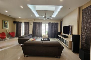 CHEAP 2 Sty Zero Lot Bungalow in Taman Sungai Sering Batu 9 Cheras