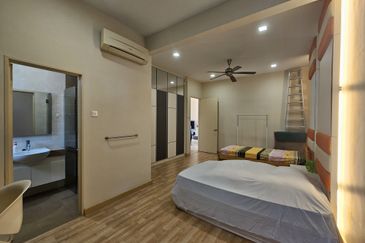 CHEAP 2 Sty Zero Lot Bungalow in Taman Sungai Sering Batu 9 Cheras