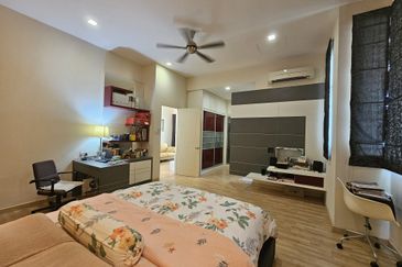 CHEAP 2 Sty Zero Lot Bungalow in Taman Sungai Sering Batu 9 Cheras