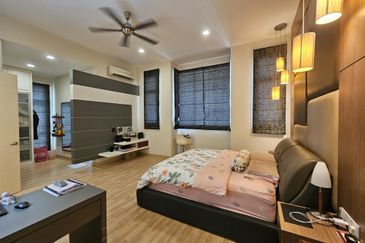 CHEAP 2 Sty Zero Lot Bungalow in Taman Sungai Sering Batu 9 Cheras