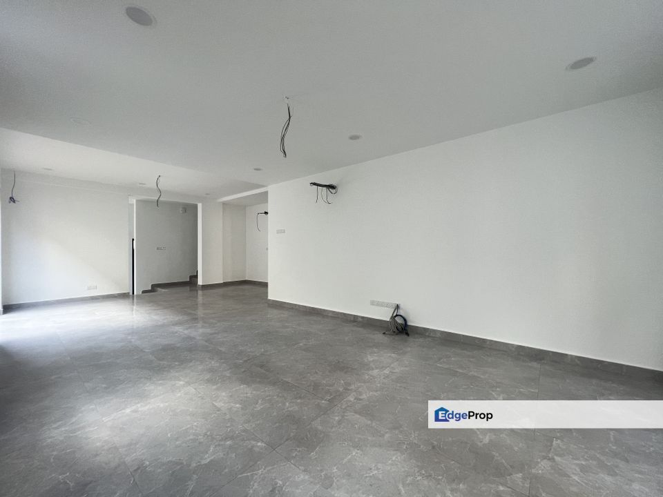 CHEAP 3 sty semi-D at Bukit Segar Cheras, Kuala Lumpur, Cheras