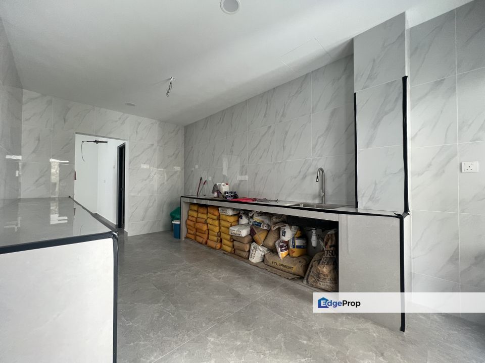 CHEAP 3 sty semi-D at Bukit Segar Cheras, Kuala Lumpur, Cheras