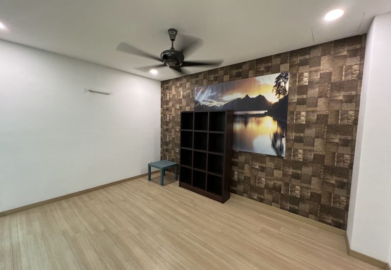 CHEAP 3 sty terrace house at Bukit Suria Sungai Long house for sale\