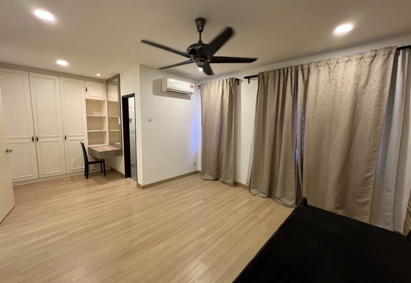 CHEAP 3 sty terrace house at Bukit Suria Sungai Long house for sale\