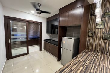 CHEAP 3 sty terrace house at Bukit Suria Sungai Long house for sale\