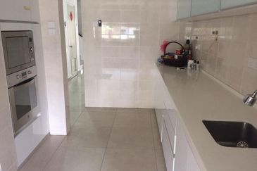 CHEAP Double Storey House Superlink At Palm Walk 3 Sungai Long For Sale 