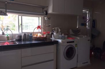 CHEAP Double Storey House Superlink At Palm Walk 3 Sungai Long For Sale 