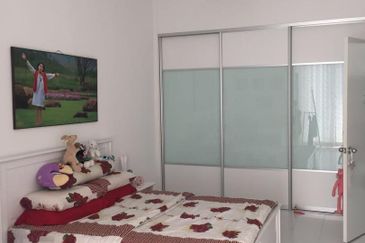 CHEAP Double Storey House Superlink At Palm Walk 3 Sungai Long For Sale 