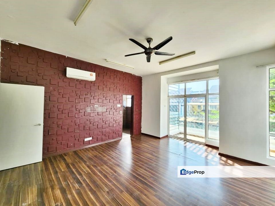 CHEAP 3 Storey Semi-D House at D’Impian Tropika, Balakong For Sale, Selangor, Balakong