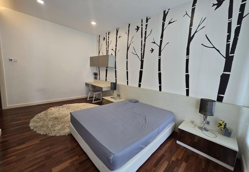 CHEAP 3 Storey Bungalow At Taming Mutiara Sungai Long For Sale 