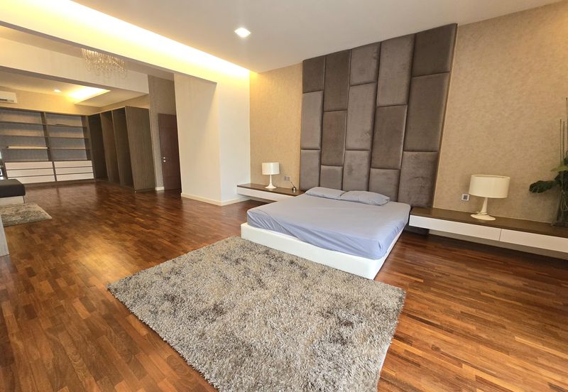 CHEAP 3 Storey Bungalow At Taming Mutiara Sungai Long For Sale 