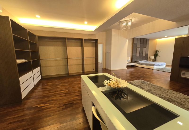 CHEAP 3 Storey Bungalow At Taming Mutiara Sungai Long For Sale 