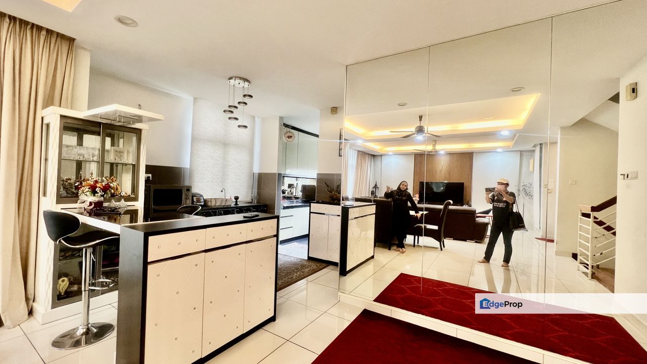 CHEAP 2.5 Storey Semi D Prima Saujana Kajang For Sale, Selangor, Kajang