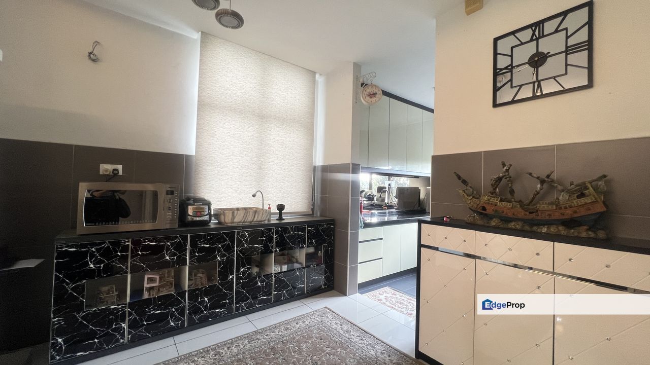 CHEAP 2.5 Storey Semi D Prima Saujana Kajang For Sale, Selangor, Kajang