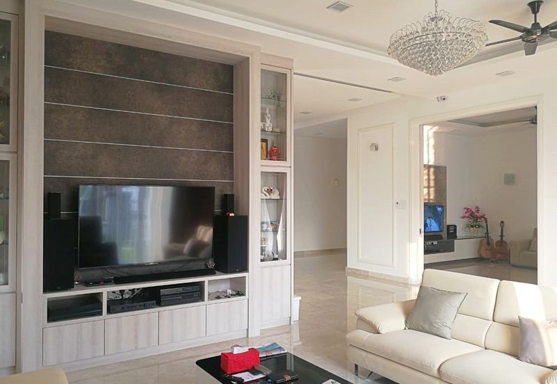 CHEAP Sungai Long 3 sty Bungalow at Bukit Suria Garden Village for sale