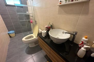 CHEAP CORNER 2 Storey Semi-D Taman Taming Indah 1, Sungai Long Cheras