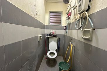 CHEAP 2 Sty Terrace at SL7, Sungai Long Cheras