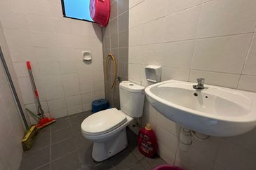 CHEAP 2 Sty Townhouse at Goodview Residence, Sungai Long 