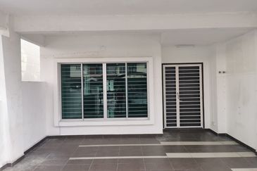 CHEAP 2 sty terrace ENDLOT at Taman Cheras Idaman 