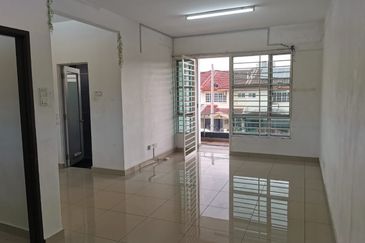 CHEAP 2 sty terrace ENDLOT at Taman Cheras Idaman 