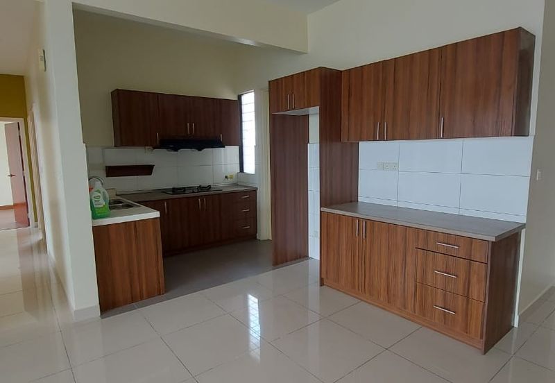 CHEAP Corner KM1 West Condo at Bukit Jalil for sale 