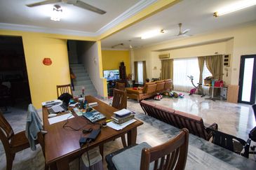 CHEAP 2 storey Semi-d at SL4, Sungai Long Cheras house for sale