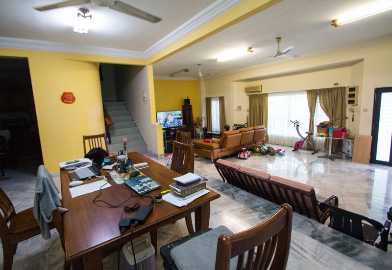 CHEAP 2 storey Semi-d at SL4, Sungai Long Cheras house for sale