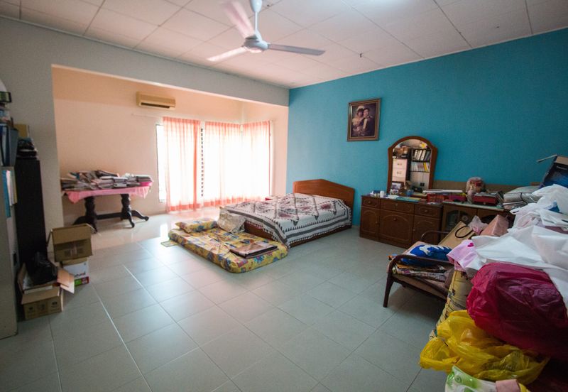 CHEAP 2 storey Semi-d at SL4, Sungai Long Cheras house for sale