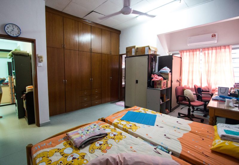 CHEAP 2 storey Semi-d at SL4, Sungai Long Cheras house for sale