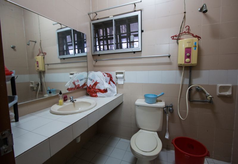 CHEAP 2 storey Semi-d at SL4, Sungai Long Cheras house for sale