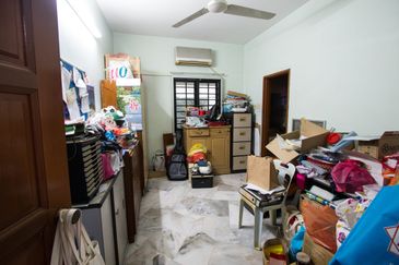 CHEAP 2 storey Semi-d at SL4, Sungai Long Cheras house for sale