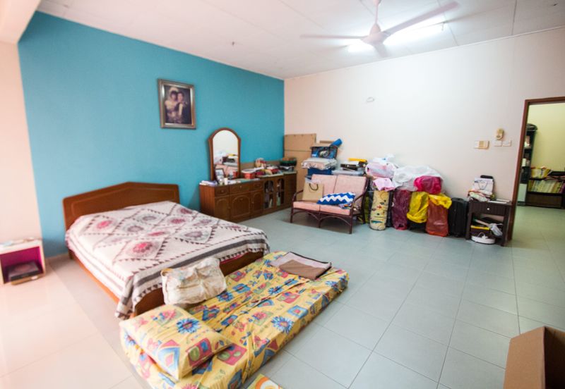 CHEAP 2 storey Semi-d at SL4, Sungai Long Cheras house for sale