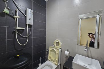 CHEAP 2 Storey Semi-D at Taman Makmur, Sungai Long