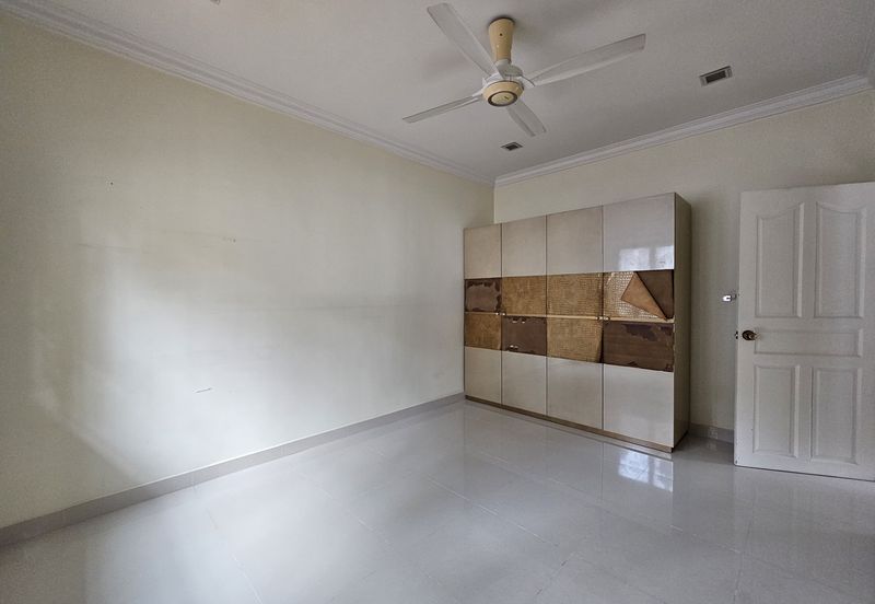 CHEAP 2 Storey Semi-D at Taman Makmur, Sungai Long